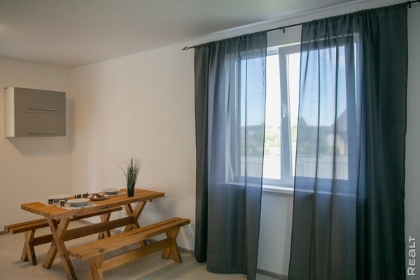 Cтроитель из Беларуси показал свой бюджетный дом: даже с мебелью он стоит 540 долларов за «квадрат» Cтроитель из Беларуси показал свой бюджетный дом: даже с мебелью он стоит 540 долларов за «квадрат»