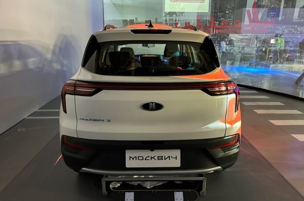 Названа цена нового российского кроссовера «Москвич»