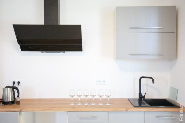 Cтроитель из Беларуси показал свой бюджетный дом: даже с мебелью он стоит 540 долларов за «квадрат» Cтроитель из Беларуси показал свой бюджетный дом: даже с мебелью он стоит 540 долларов за «квадрат»