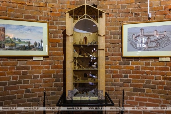 Каменецкая вежа - уникальный памятник архитектуры XIII века