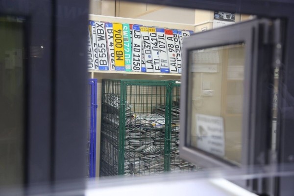 Перекупы-нелегалы выживут, а мелкие автохаусы и ИП — нет? Как участники авторынка оценивают новые правила торговли «бэушкой»