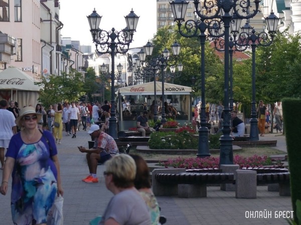 В каких странах мира работают больше, чем в Беларуси