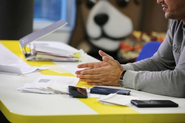 Белорус: «Оформил Mustang на вешалку-льготницу, а она забрала машину себе». Сама же девушка считает иначе