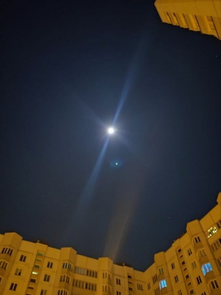 Ночью белорусы наблюдали удивительное астрономическое явление. Есть фото