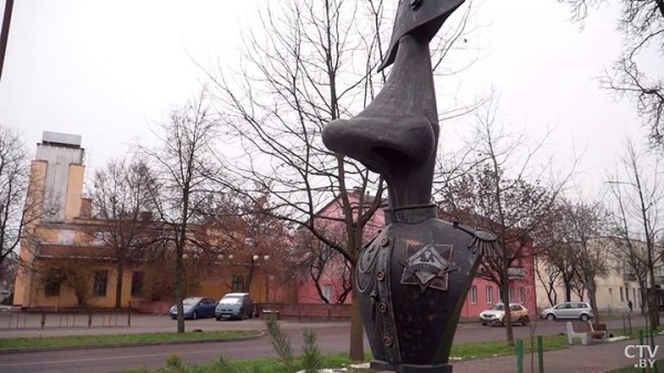 Ведьма Солоха, чёрт и Фома из «Вия». Где в Бресте можно встретить самых ярких гоголевских персонажей? Ведьма Солоха, чёрт и Фома из «Вия». Где в Бресте можно встретить самых ярких гоголевских персонажей?