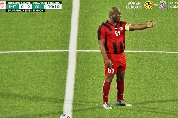 До скольки лет можно профессионально играть в футбол? Вы удивитесь До скольки лет можно профессионально играть в футбол? Вы удивитесь