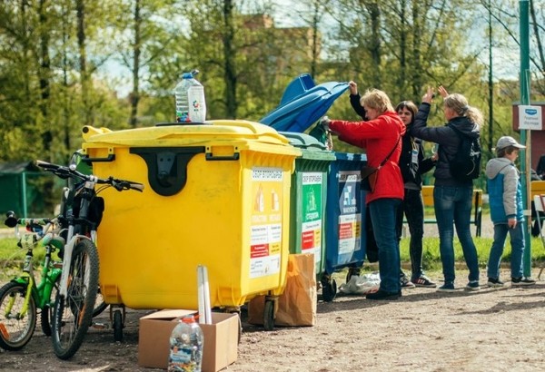 Сортировка мусора: что выбрасывать в желтый контейнер, и какой пластик не перерабатывается Сортировка мусора: что выбрасывать в желтый контейнер, и какой пластик не перерабатывается