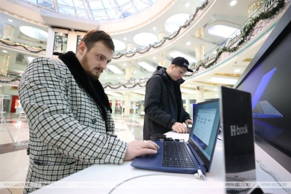 В «Столице» открылся первый магазин белорусских ноутбуков. Почем там продают технику? В «Столице» открылся первый магазин белорусских ноутбуков. Почем там продают технику?