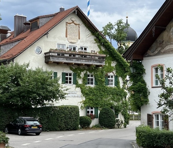 Белорус на Tesla проехал 4 500 км по Европе за $450. Впечатления