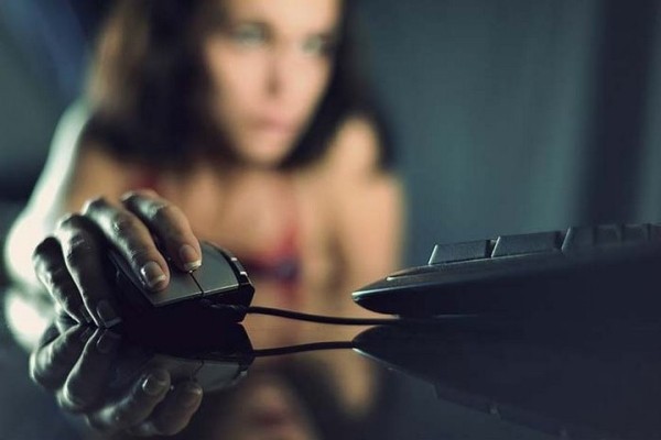 Какая ответственность предусмотрена за оскорбление в сети Интернет? Какая ответственность предусмотрена за оскорбление в сети Интернет?