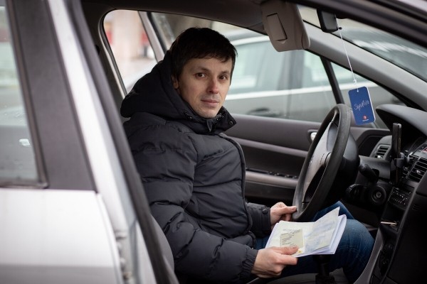 Белорус хотел поставить автомобиль на учет, но в ГАИ его ждал неприятный сюрприз. «Машиной пользоваться не могу, сбыть ее – тоже» Белорус хотел поставить автомобиль на учет, но в ГАИ его ждал неприятный сюрприз. «Машиной пользоваться не могу, сбыть ее – тоже»