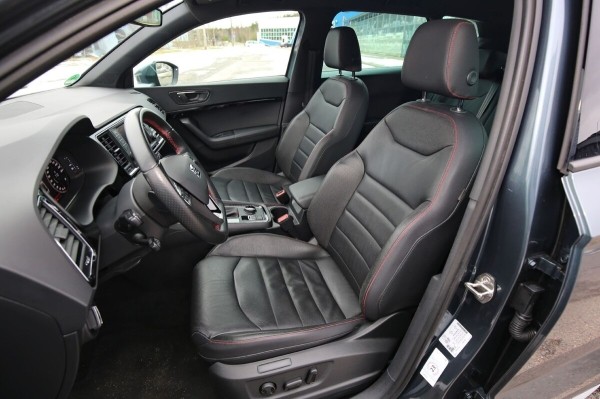 Белорус пригнал на перепродажу Seat Ateca. Хочет выручить 26 900 Белорус пригнал на перепродажу Seat Ateca. Хочет выручить 26 900