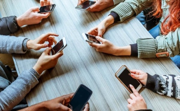 Белорусы массово жалуются в госконтроль на мобильных операторов. Что не так? Белорусы массово жалуются в госконтроль на мобильных операторов. Что не так?