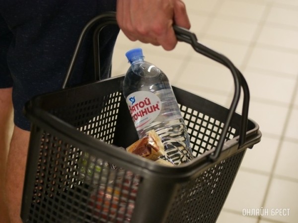 Сколько пластика съедает человек в месяц, рассказал биолог Сколько пластика съедает человек в месяц, рассказал биолог