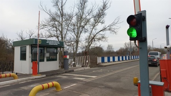 Проходить границу все тяжелее. Что сейчас происходит в ПП «Брест»