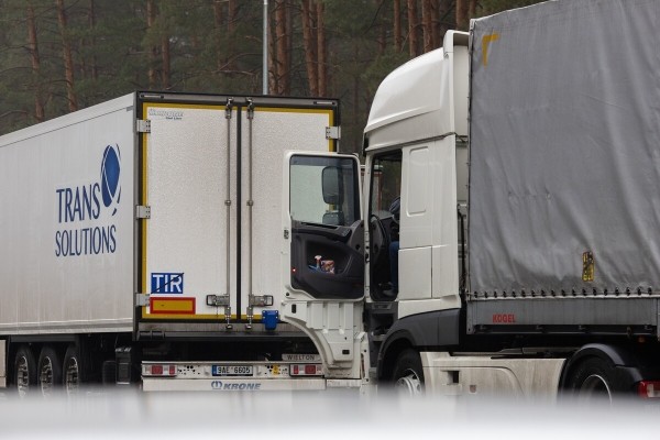 «Раньше возил из Польши моторное масло и запчасти, а теперь что?». Как белорусы отреагировали на закрытие польской границы