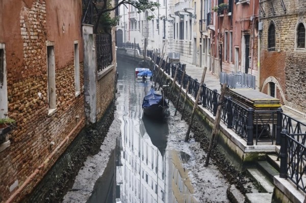 Фотофакт. Венеция вот-вот пересохнет Фотофакт. Венеция вот-вот пересохнет