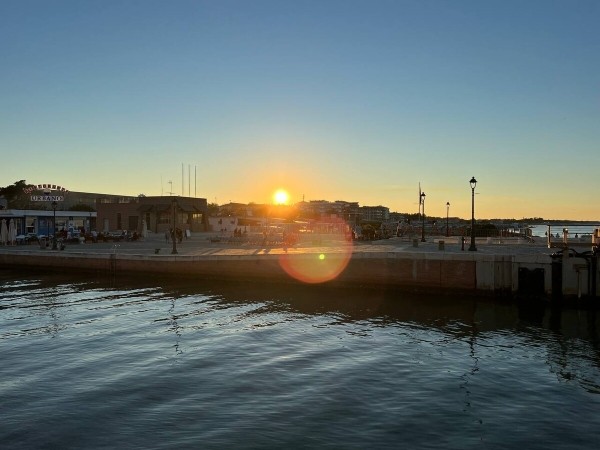 Белорус на Tesla проехал 4 500 км по Европе за $450. Впечатления