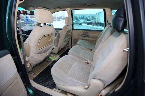 «Если отвезти машину на детейлинг, будет совсем лялечка!» Белорус о VW Sharan, который 13 лет находится в одних руках