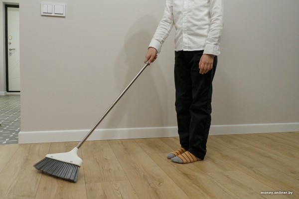 «Оценка может стоить 3 рубля». С какого возраста и сколько денег давать ребенку — опыт родителей и советы психолога