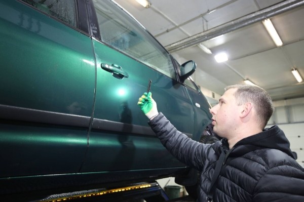 «Если отвезти машину на детейлинг, будет совсем лялечка!» Белорус о VW Sharan, который 13 лет находится в одних руках