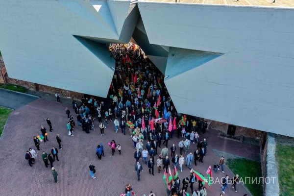 Стало известно, сколько денег выплатят ветеранам к 9 мая Стало известно, сколько денег выплатят ветеранам к 9 мая