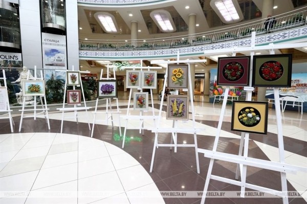 «Радую себя и окружающих». Мастерица из Бреста представила работы на выставке «Ее рук дело» «Радую себя и окружающих». Мастерица из Бреста представила работы на выставке «Ее рук дело»