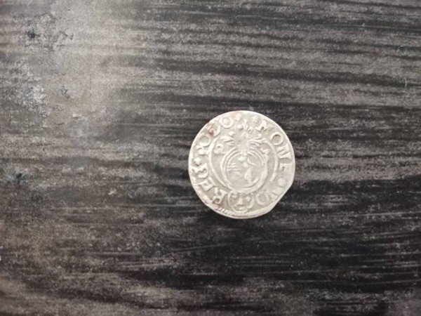 Найдены останки нескольких человек, патроны и монеты - раскопки на валу Брестской крепости Найдены останки нескольких человек, патроны и монеты - раскопки на валу Брестской крепости