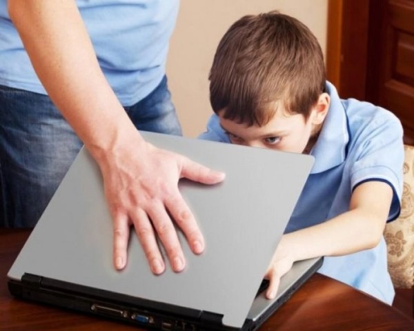 В Беларуси хотят ввести госконтроль за пребыванием детей в Интернете В Беларуси хотят ввести госконтроль за пребыванием детей в Интернете