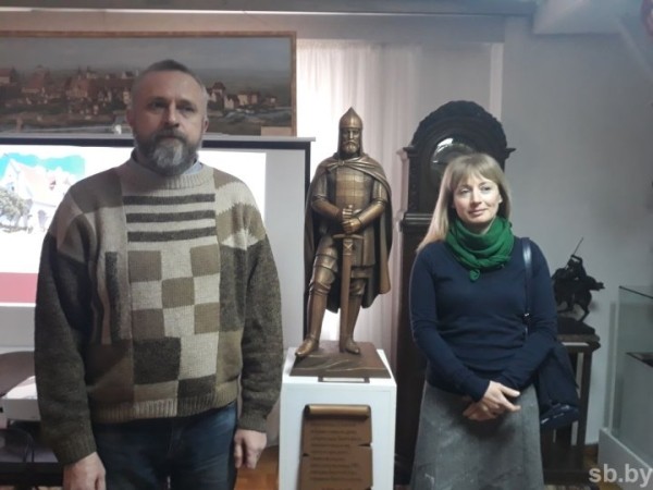 В Бресте презентовали скульптуру воеводы Тита, защитившего город от набега в 1282 году В Бресте презентовали скульптуру воеводы Тита, защитившего город от набега в 1282 году