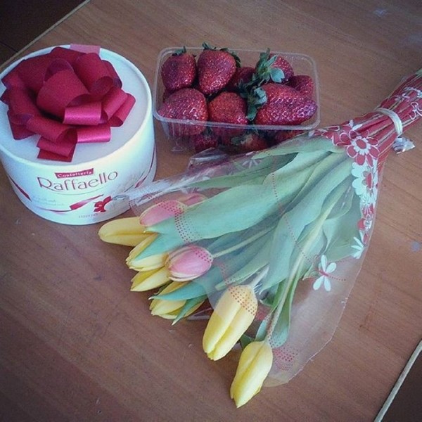 Популярные подарки к 8 марта – что хотят белоруски и на какую сумму