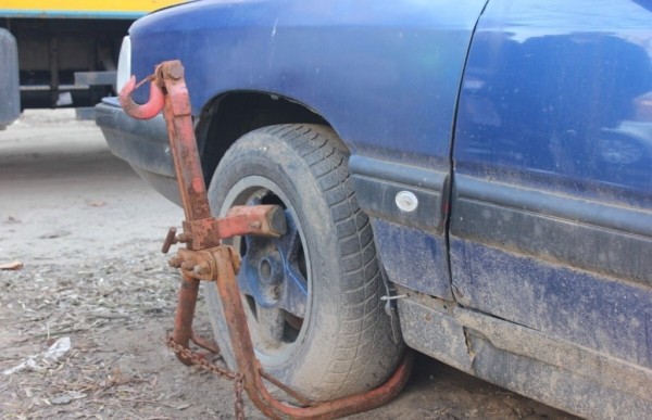 Белорус продал Audi и будет платить за её эвакуацию. Как вывоз автохлама может обернуться проблемой Белорус продал Audi и будет платить за её эвакуацию. Как вывоз автохлама может обернуться проблемой