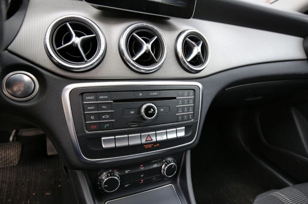 Многодетный белорус купил Mercedes-Benz CLA с 1.5 dCi, но сразу выставил на продажу. Чем не понравился универсал из ЕС? Многодетный белорус купил Mercedes-Benz CLA с 1.5 dCi, но сразу выставил на продажу. Чем не понравился универсал из ЕС?