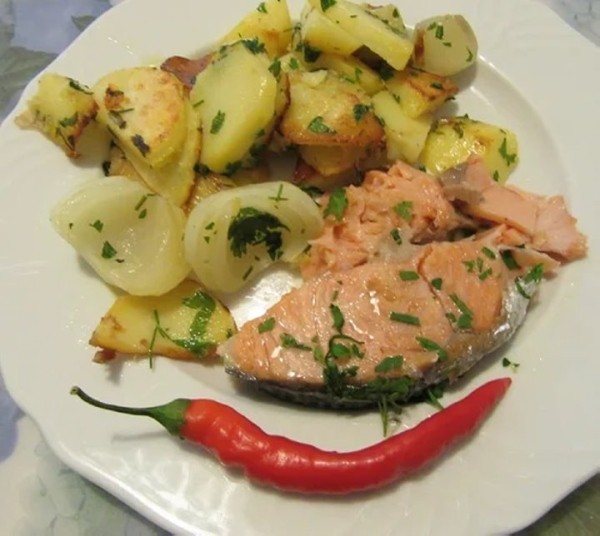 Врачи назвали оптимальное время для ужина