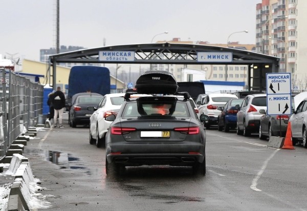 «Решил продать машину, а у неё нашёлся двойник». Белорус три года ездил на Lexus LX, не подозревая об автомобиле-клоне «Решил продать машину, а у неё нашёлся двойник». Белорус три года ездил на Lexus LX, не подозревая об автомобиле-клоне