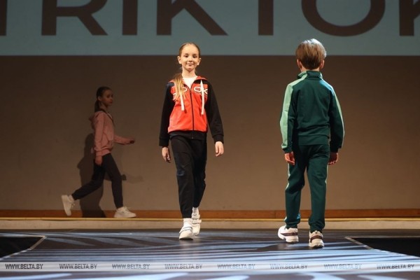 Цены на школьную форму вырастут в новом учебном году – и вот насколько Цены на школьную форму вырастут в новом учебном году – и вот насколько