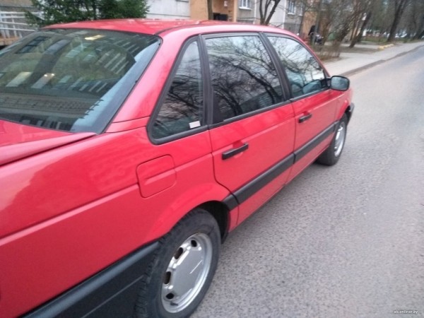 Найден Volkswagen Passat B3 в состоянии, близком к идеальному. Сколько просит за него владелец? Найден Volkswagen Passat B3 в состоянии, близком к идеальному. Сколько просит за него владелец?