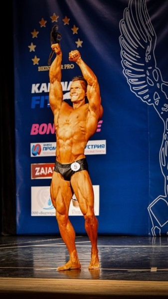 Успешный дебют: брестчанин завоевал первые места в чемпионате РБ по бодибилдингу и стал абсолютным чемпионом Успешный дебют: брестчанин завоевал первые места в чемпионате РБ по бодибилдингу и стал абсолютным чемпионом