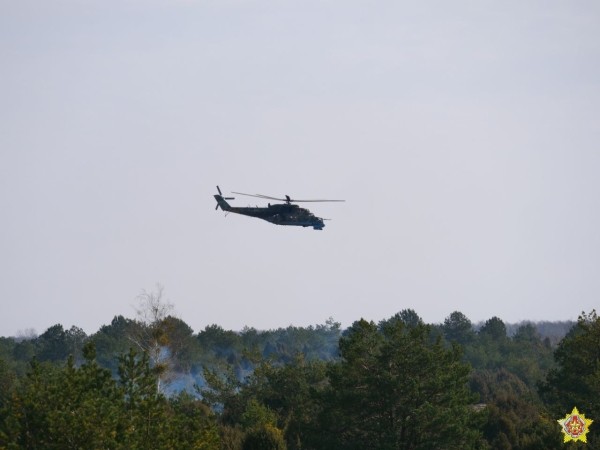 Брестские десантники проводят батальонное тактическое учение Брестские десантники проводят батальонное тактическое учение