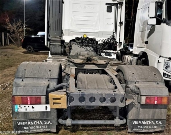 В Беларусь пытались ввезти фуру Iveco, которую недавно угнали в Испании В Беларусь пытались ввезти фуру Iveco, которую недавно угнали в Испании