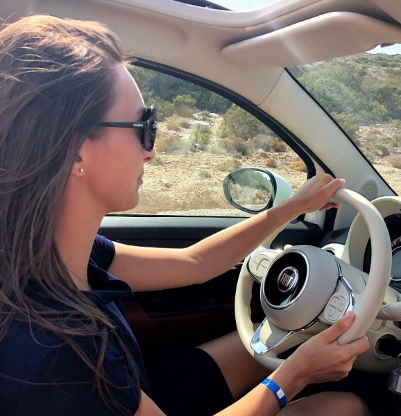 «Купила за $7 800, продала — за $12 500». Белоруска о том, как пересесть на престижный Range Rover