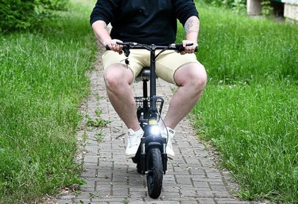 Владельцу электросамоката не удалось доказать, что он ехал не на мопеде. А что насчет кикшеринга? Владельцу электросамоката не удалось доказать, что он ехал не на мопеде. А что насчет кикшеринга?