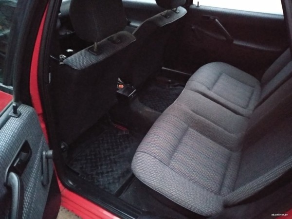 Найден Volkswagen Passat B3 в состоянии, близком к идеальному. Сколько просит за него владелец? Найден Volkswagen Passat B3 в состоянии, близком к идеальному. Сколько просит за него владелец?