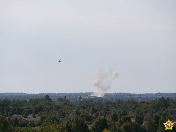 Брестские десантники проводят батальонное тактическое учение Брестские десантники проводят батальонное тактическое учение