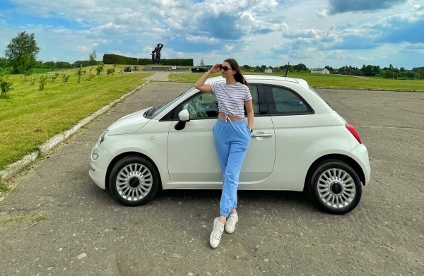 «Купила за $7 800, продала — за $12 500». Белоруска о том, как пересесть на престижный Range Rover