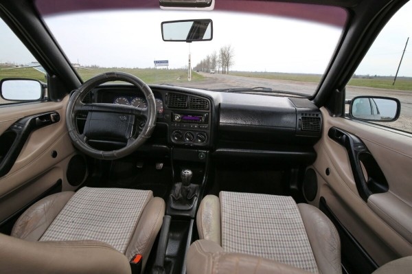 «Покраска обошлась в $3 200». В Беларуси нашли редкий VW Passat VR6 (B4) «Покраска обошлась в $3 200». В Беларуси нашли редкий VW Passat VR6 (B4)