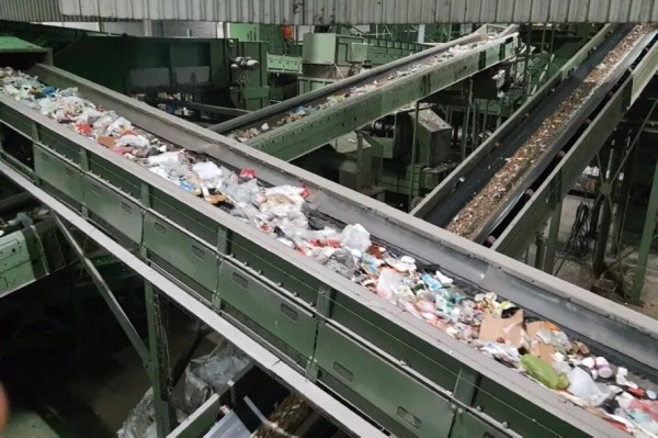 Еще в двух городах Брестской области хотят создать комплексы по сортировке мусора Еще в двух городах Брестской области хотят создать комплексы по сортировке мусора