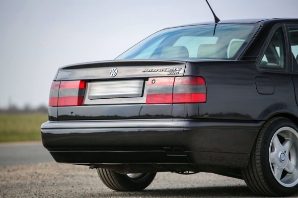 «Покраска обошлась в $3 200». В Беларуси нашли редкий VW Passat VR6 (B4) «Покраска обошлась в $3 200». В Беларуси нашли редкий VW Passat VR6 (B4)