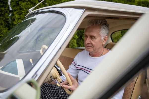 Посмотрите, какую «Волгу» отыскали в гараже у белоруса Посмотрите, какую «Волгу» отыскали в гараже у белоруса