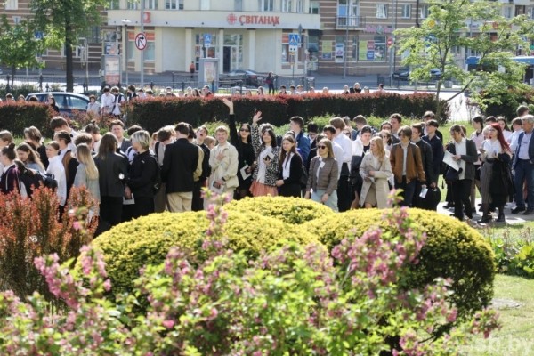 Стали известны результаты второго ЦЭ. Сколько стобалльников? Стали известны результаты второго ЦЭ. Сколько стобалльников?